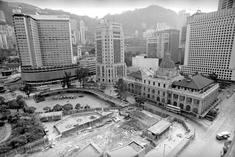 The Murray Road Multi-storey Carpark was constructed, becoming home to The Operations Department of The ICAC from 1978 to 2007.